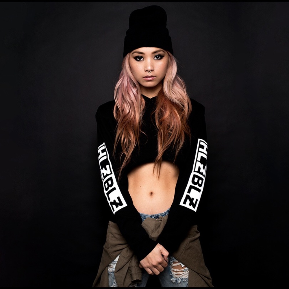 Hellz Bellz Logo Crop Hoodie XS HLZ BLZ - Picture 2 of 8
